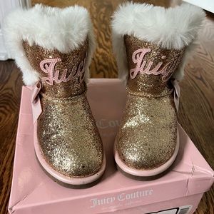 Brand new, never worn girls Juicy Couture size 10 Rose Gold glitter boots
